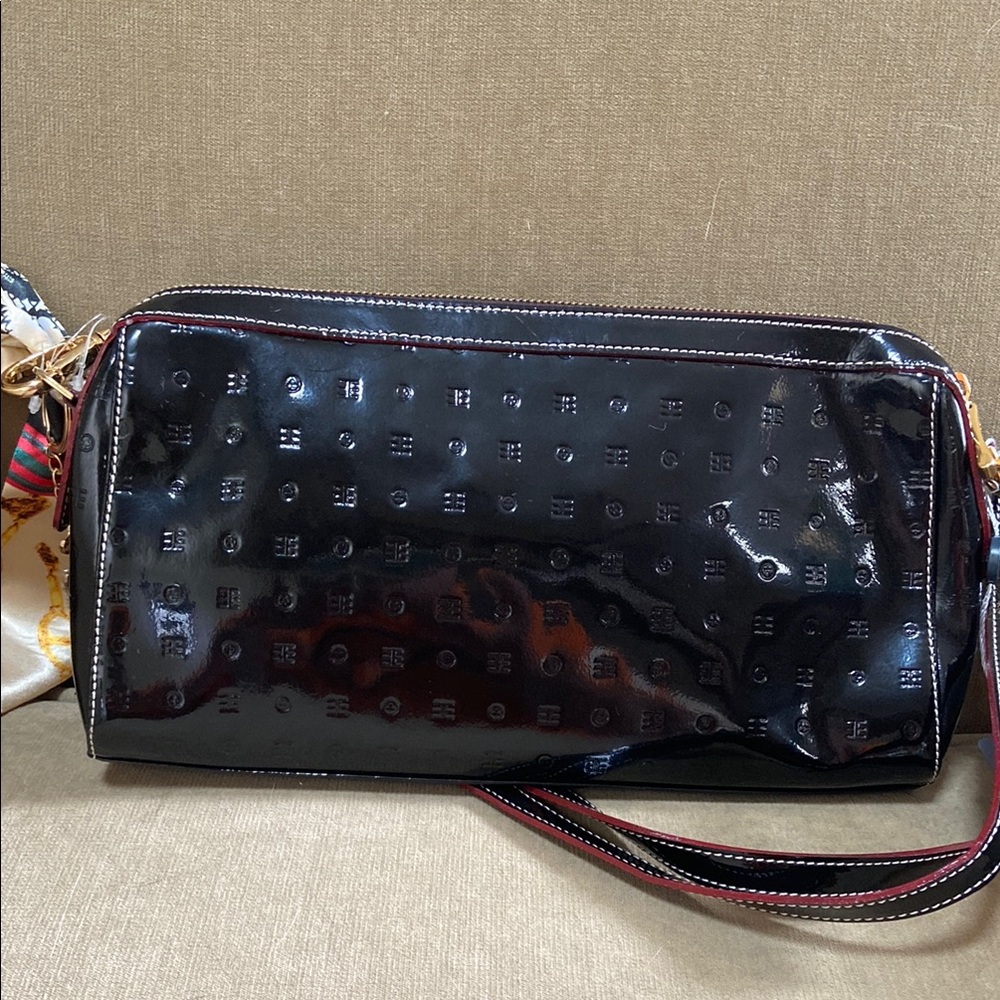 Arcadia Black Embossed Patent Leather Bag - Picture 3 of 14